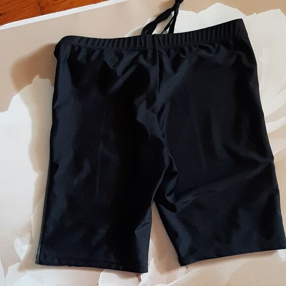 NWOT Women Running,Biking,Yoga or exercising Shorts Size 32 - Picture 6 of 8